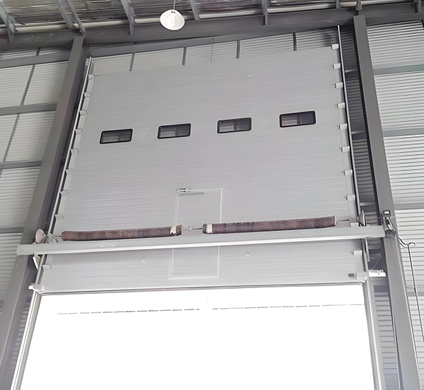 阿图什工业滑升门