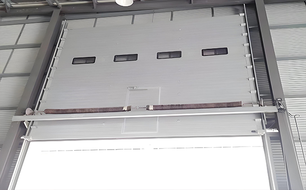 阿图什工业滑升门