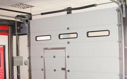 阿图什工业提升门的安装方法