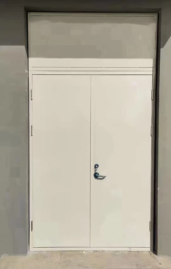 展览馆项目完成大跨度阿图什防火门安装